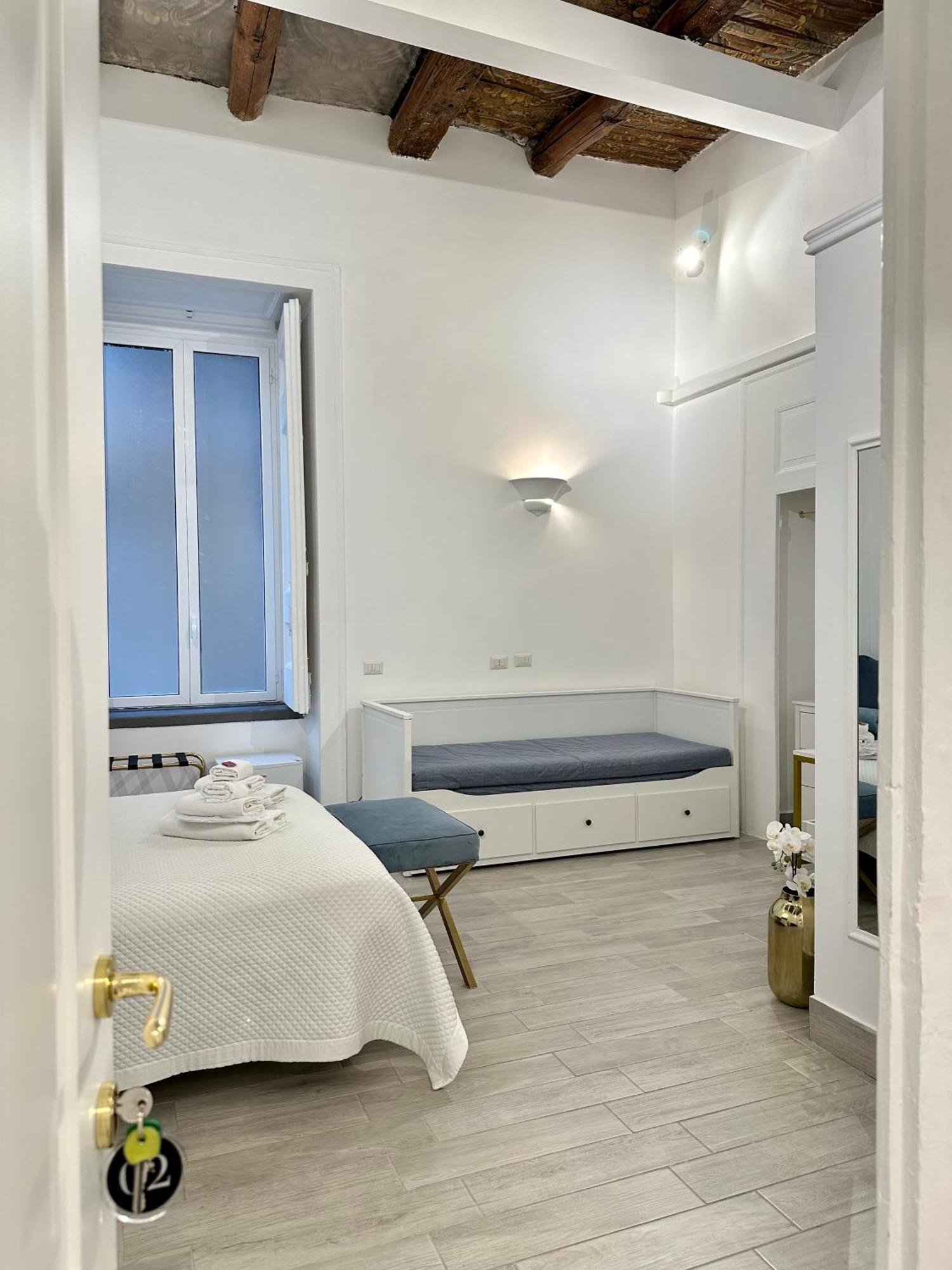 Maison M Napoli Boutique Rooms Exterior photo