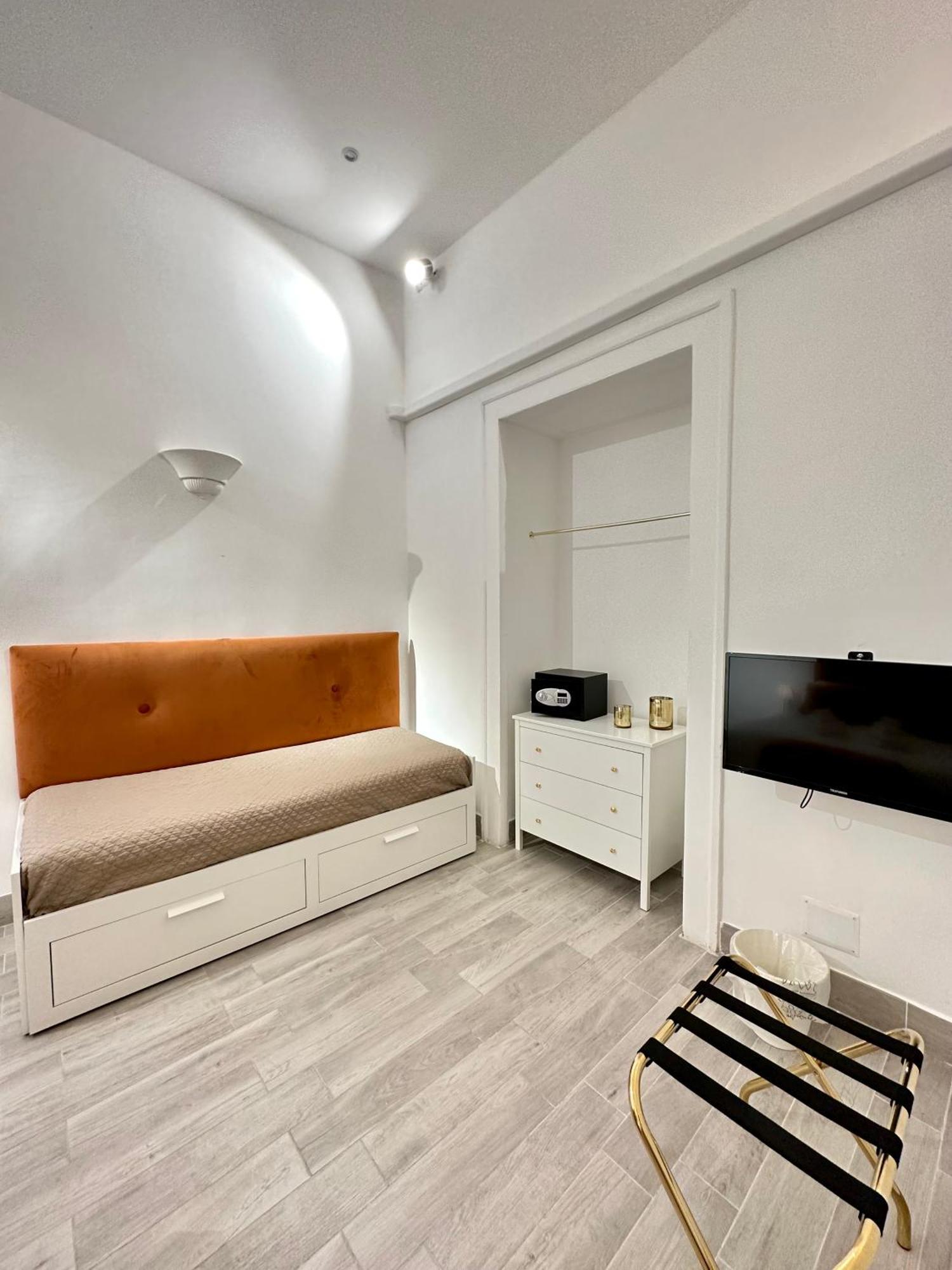 Maison M Napoli Boutique Rooms Exterior photo